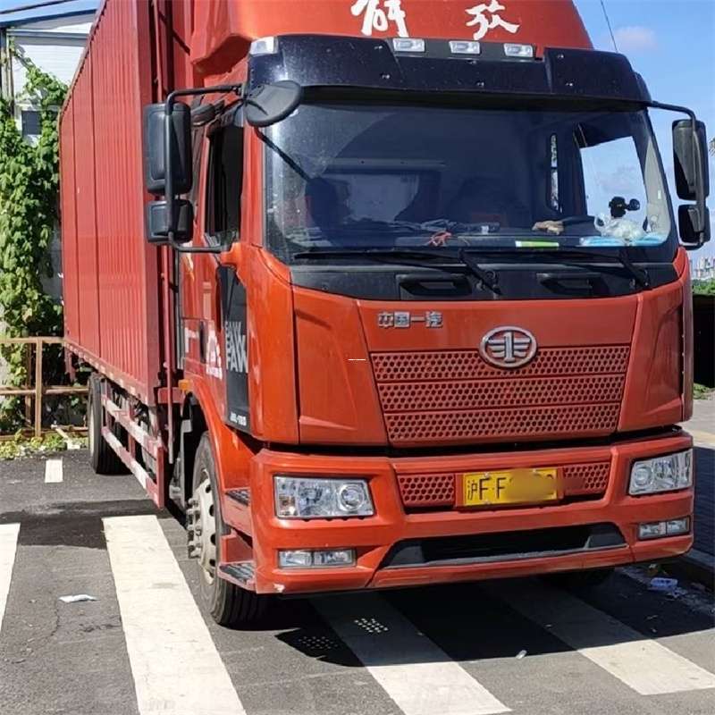 丹凤县罗平县进仓物流：专线直达的多元货运之旅